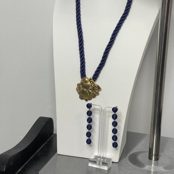necklace earrings Y2K gold tone shell pendant navy blue cord nautical jewelry - Picture 1 of 14